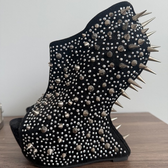 Chinese Laundry Lady Gaga-Inspired Spike Heels | Limited Edition | Size 8 - Picture 3 of 4